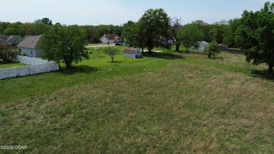 /international/us/820-e-18th-street-galena-ks-110107518588/
