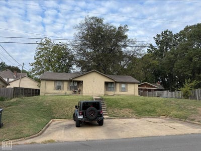 /international/us/1413-s-church-street-jonesboro-ar-110120534138/
