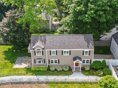 /international/us/3-summer-st-topsfield-ma-110108717894/