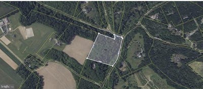 /international/us/7083-haasadahl-road-allentown-pa-110107242221/