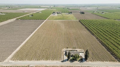 /international/us/5290-n-bishop-avenue-fresno-ca-110107803623/
