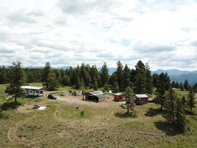 /international/us/19-union-ridge-spur-rd-republic-wa-110108258327/