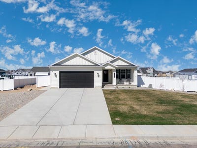 /international/us/4349-n-half-mile-rd-enoch-ut-110106962223/