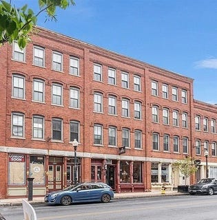 /international/us/24-washington-st-haverhill-ma-110100339125/