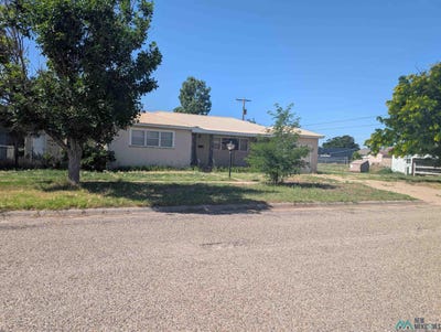 /international/us/303-w-16th-street-portales-nm-110100199135/
