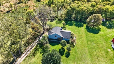 /international/us/30-semmel-road-honeoye-falls-ny-110120425238/