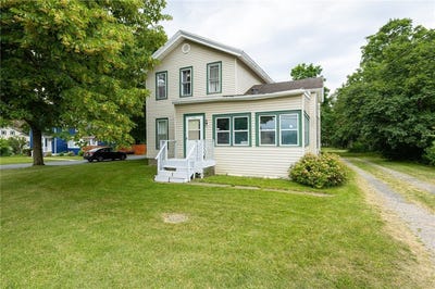 /international/us/140-hook-road-farmington-ny-110100778360/