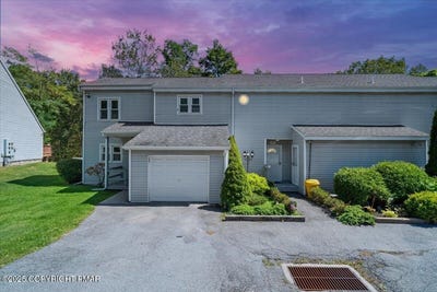 /international/us/255-nittany-court-mount-pocono-pa-110102202587/