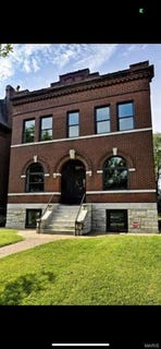 /international/us/1806-allen-avenue-st-louis-mn-110108443271/