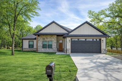 /international/us/725-haynie-drive-runaway-bay-tx-110105364624/