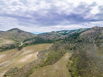 /international/us/00-smith-canyon-road-lava-hot-springs-id-110103124855/