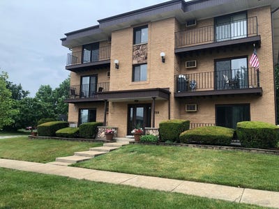 /international/us/7730-wildwood-court-darien-il-110107821311/
