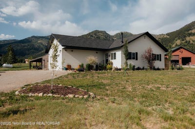 /international/us/585-cedar-creek-drive-star-valley-ranch-wy-110099855287/?lang=zh-tw