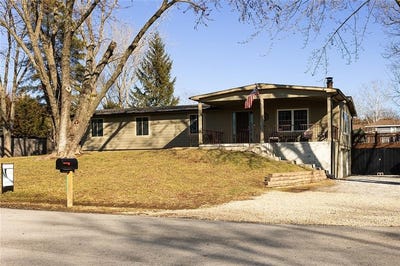 /international/us/13348-185th-street-linwood-ks-110105777880/