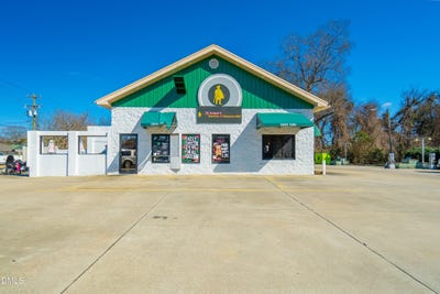 /international/us/517-west-street-pittsboro-nc-110106126078/