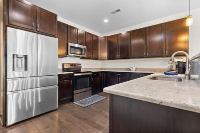/international/us/5541-arbor-chase-drive-ann-arbor-mi-110108568237/