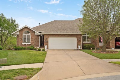 /international/us/378-e-degraffenreid-street-springfield-mo-110107306453/