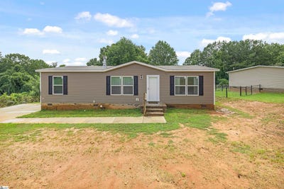 /international/us/107-breanna-court-easley-sc-110101524045/