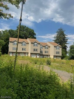 /international/us/66-68-newton-pl-irvington-twp-nj-110109034658/