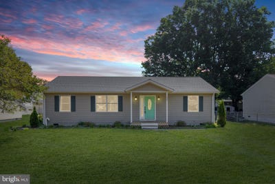 /international/us/234-holly-way-colonial-beach-va-110108172597/