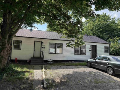 /international/us/2504-2506-negley-place-evansville-in-110108805694/