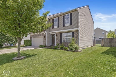 /international/us/5671-glass-chimney-lane-indianapolis-in-110099770603/