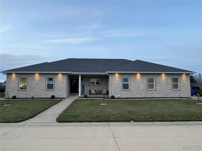 /international/us/1143-dave-kay-street-breese-il-110098672775/