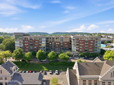 /international/us/333-w-depot-ave-knoxville-tn-110107805487/