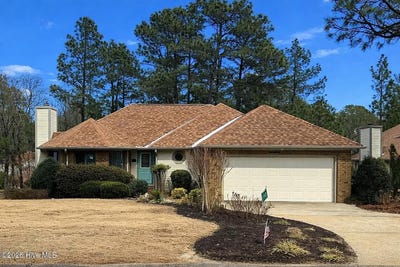 /international/us/103-pinnacle-court-west-end-nc-110105270681/