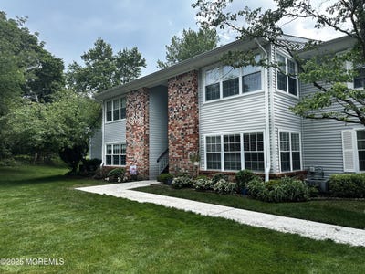 /international/us/30-snowburry-court-red-bank-nj-110097592695/
