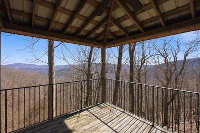 /international/us/2047-old-horse-mountain-road-covington-va-110102812759/