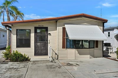 /international/us/20124-plum-tree-lane-estero-fl-110107076808/