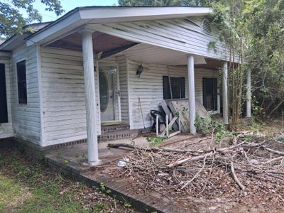 /international/us/106-hardrick-drive-moncks-corner-sc-110108881733/