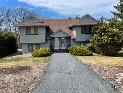 /international/us/1b-n-peak-village-newbury-nh-110106433362/