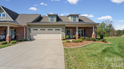 /international/us/830-iris-lane-newton-nc-110106986055/