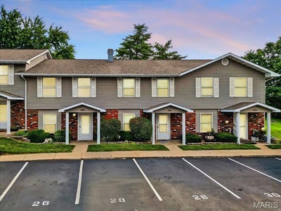 /international/us/826-highland-hill-court-st-peters-mo-110101255501/