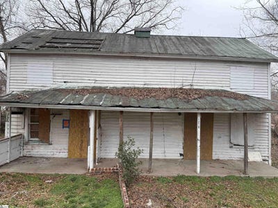 /international/us/121-saluda-street-cowpens-sc-110105356443/