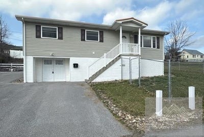 /international/us/207-ealy-dr-princeton-wv-110107932878/