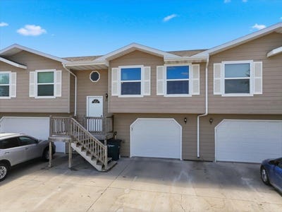 /international/us/322-summit-street-belle-fourche-sd-110108955787/