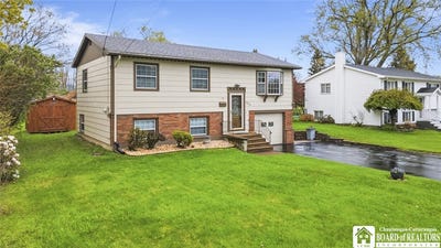 /international/us/309-veterans-drive-dunkirk-ny-110107751711/
