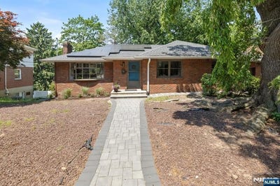 /international/us/48-palmer-place-leonia-nj-110108198797/
