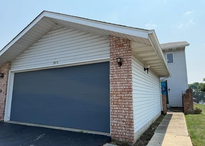 /international/us/2575-brookwood-drive-crown-point-in-110101320491/?lang=en