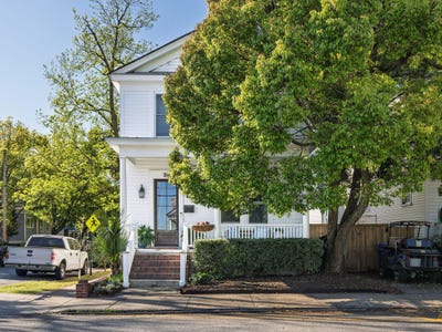 /international/us/21-cleveland-street-charleston-sc-110107458034/