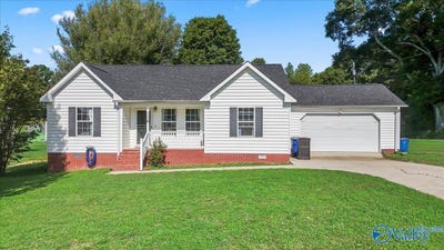/international/us/2040-whitesville-road-albertville-al-110108356832/