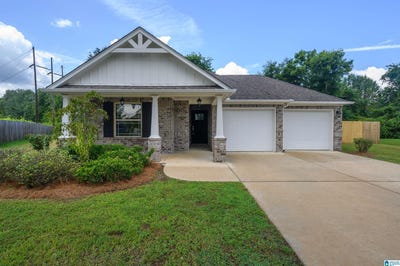 /international/us/7035-glenwood-lane-moody-al-110100842318/