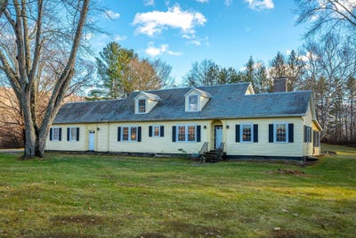 /international/us/490-barnumville-road-manchester-vt-110103796231/