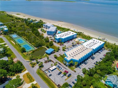 /international/us/1217-bay-street-tybee-island-ga-110105846813/