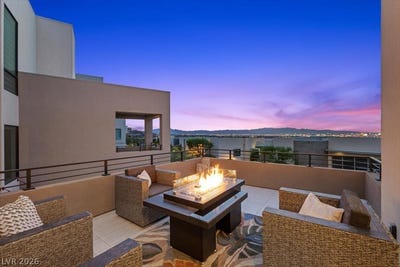 /international/us/386-solitude-peak-lane-henderson-nv-110107350777/?lang=zh-cn