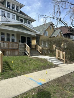/international/us/2435-n-41st-st-milwaukee-wi-110107779383/