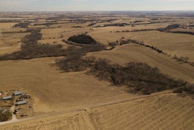 /international/us/na-4th-road-eagle-ne-110107481447/